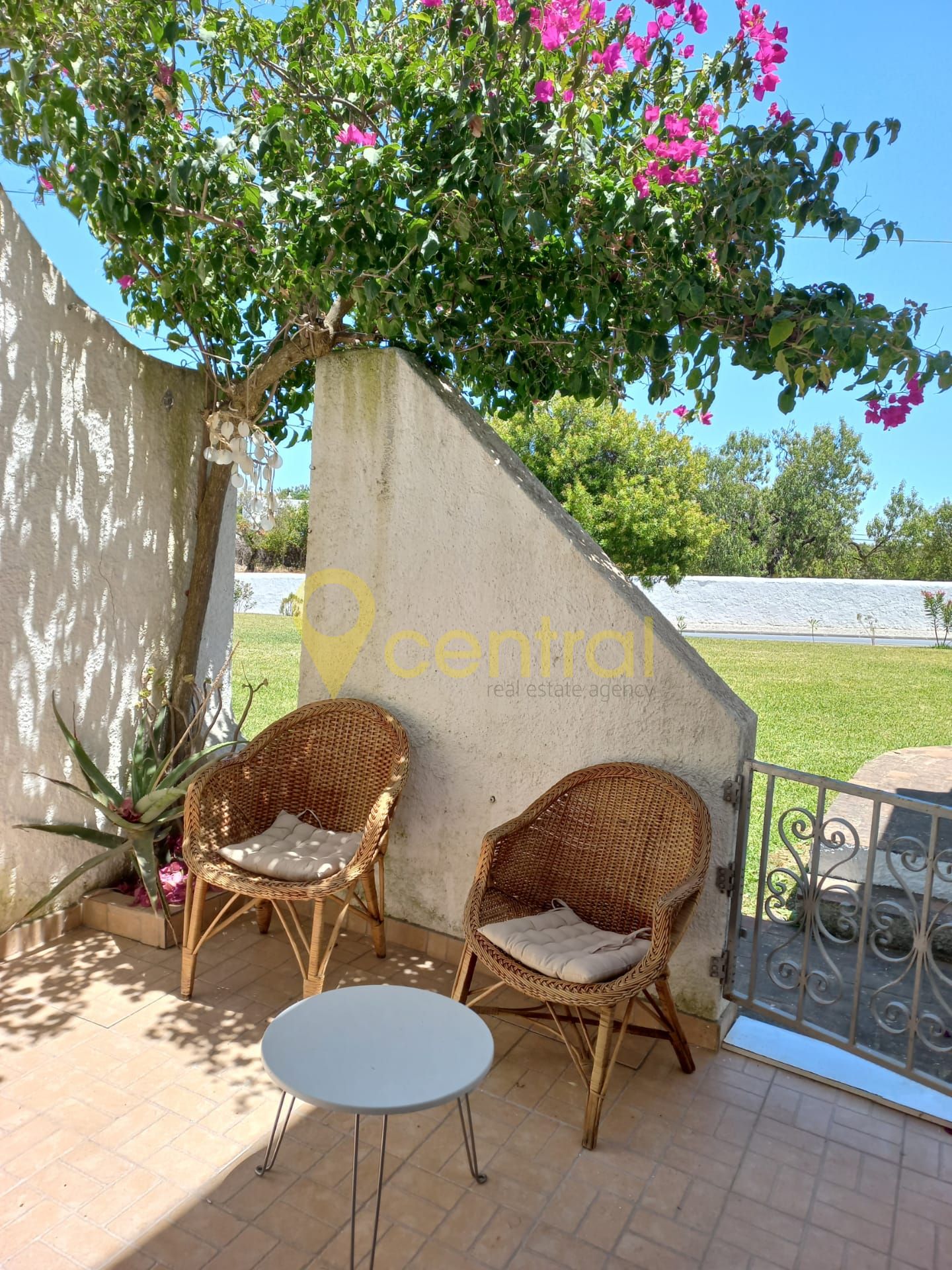 Arrendamento Moradia T1 remodelada, equipada e mobilada na Urb