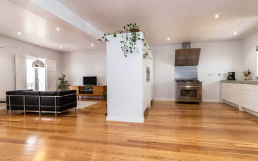 APART T2 DUPLEX NO CENTRO DA CIDADE DE TAVIRA JUNTO AO RIO