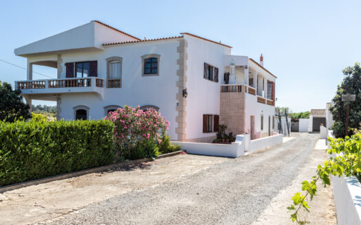 Arrendamento T4 Quinta do Pinheiro