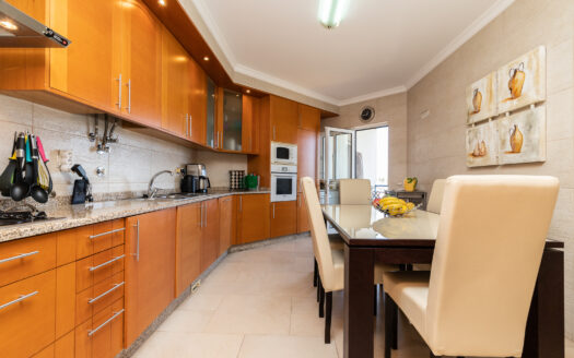 Apartamento T3 c/ Terraço – Fonte Salgada