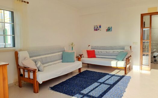 Apart T1 na Urb. do Lagar com garagem