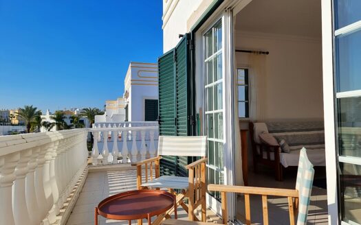 Apart T1 na Urb. do Lagar com garagem