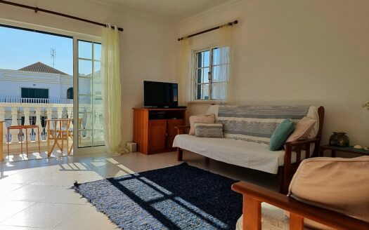 Apart T1 na Urb. do Lagar com garagem