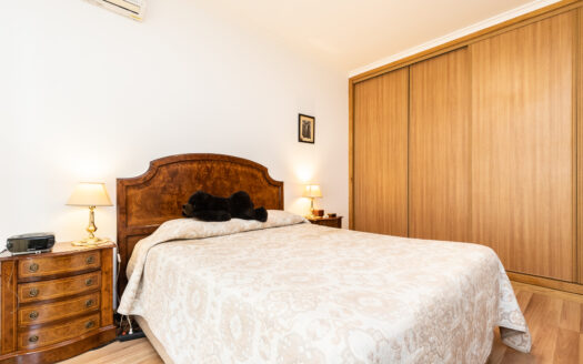 Apartamento T2 centro de Tavira com garagem box e arrecadação