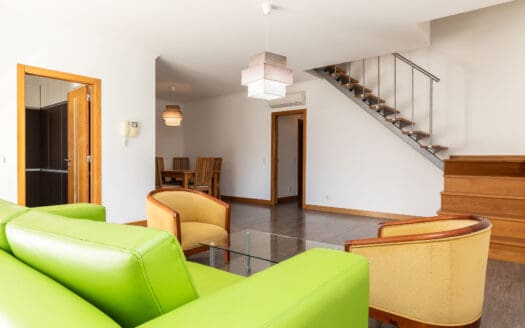 Apartamento T2+2 Duplex centro de Tavira com box e piscina comum