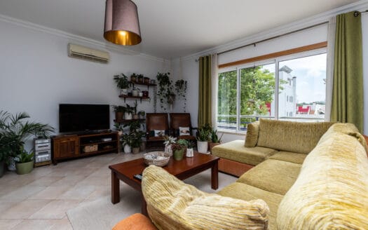 Apartamento T3 com garagem na Pegada – Tavira