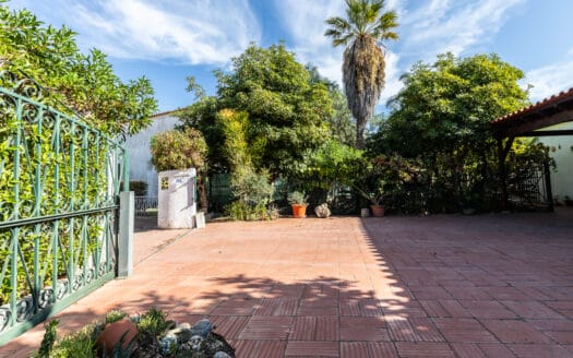 Moradia T3+1 com jardim – Urb. Perogil Cabanas de Tavira