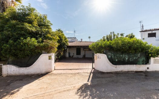 Moradia T3+1 com jardim – Urb. Perogil Cabanas de Tavira