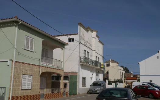 300m² de Espaço Industrial e Comercial Legalizado com PIP Aprovado: Oportunidade Única!