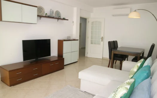 Arrendamento Anual -Moradia com piscina – Urbanização Quinta da Barra