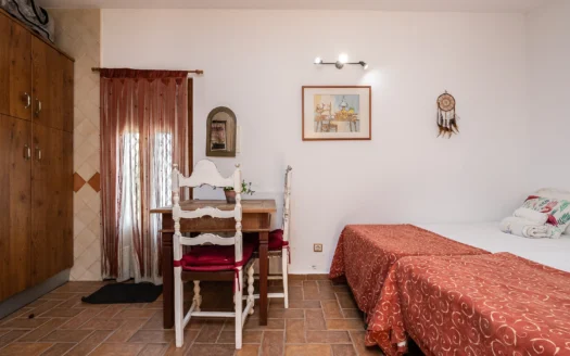 Moradia T2 nas muralhas/centro da cidade de Tavira